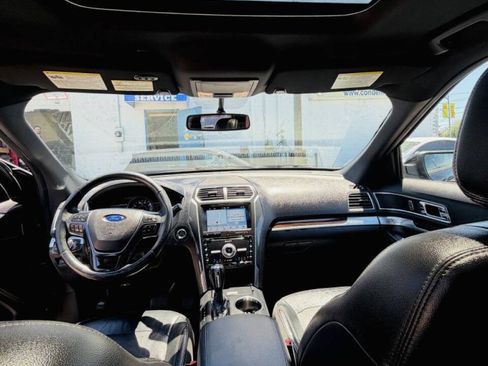 Used 2018 Ford Explorer Limited AWD/4WD image 15