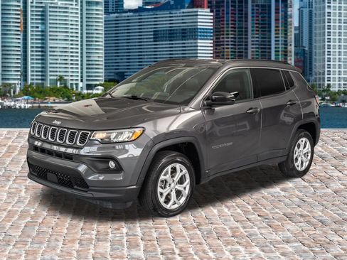 Used 2024 Jeep Compass Latitude AWD/4WD image 1
