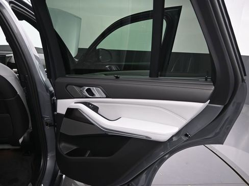 New 2026 BMW X5 sDrive40i w/ Climate Comfort Package RWD image 23