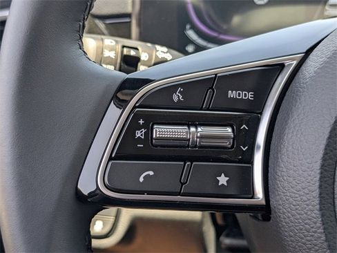 Certified 2025 Kia Seltos S image 29