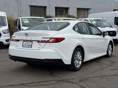 Used 2025 Toyota Camry LE FWD image 12