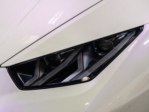 Used 2024 Lamborghini Huracan EVO AWD/4WD image 29