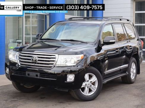 Used 2013 Toyota Land Cruiser image 1