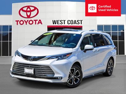 Certified 2026 Toyota Sienna Platinum