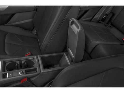Certified 2025 Audi Q3 2.0T Premium Plus w/ Premium Plus Package AWD/4WD image 16
