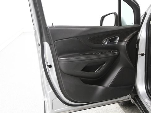 Used 2015 Buick Encore Convenience image 4