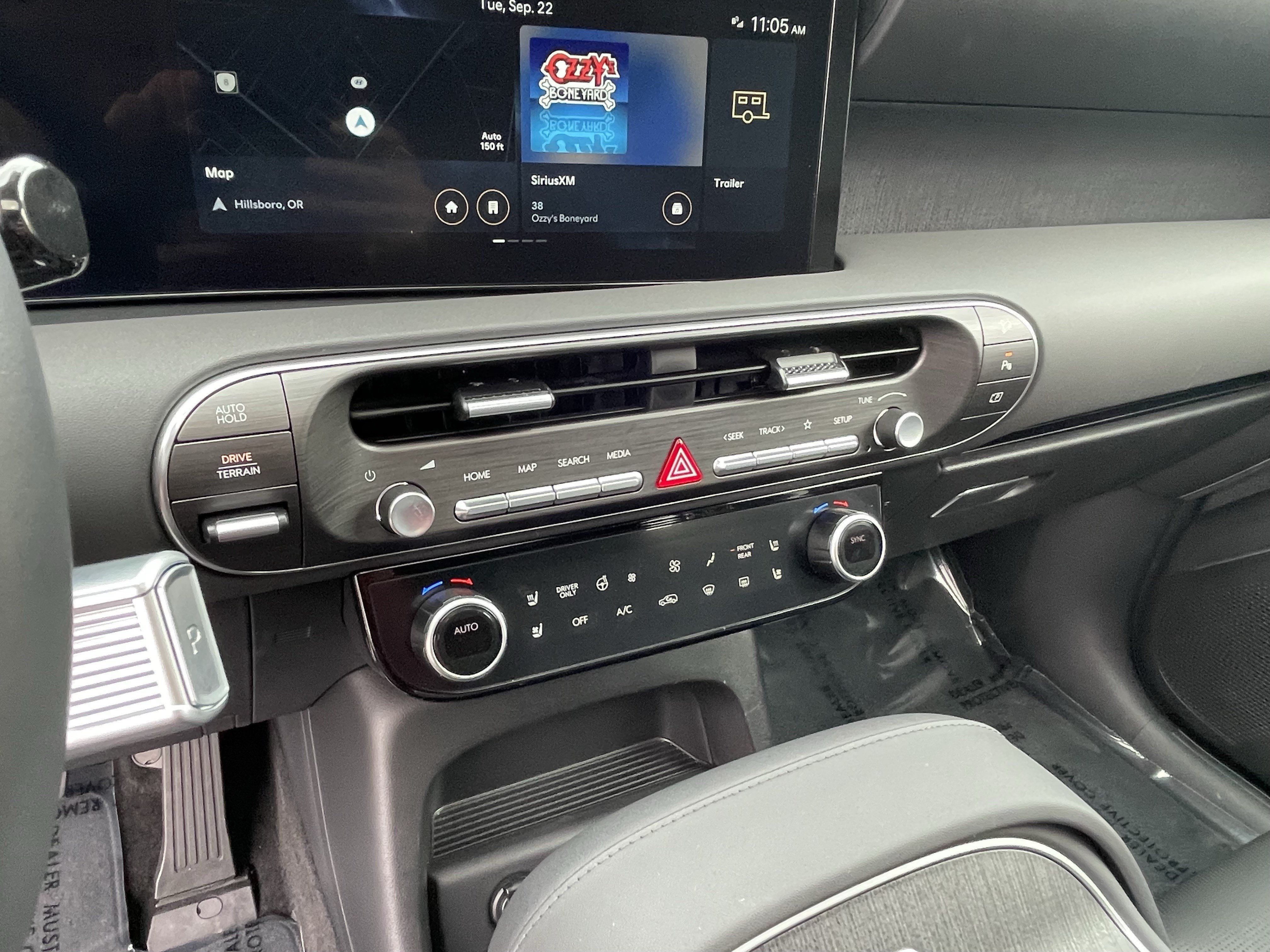 Certified 2026 Hyundai Palisade Limited AWD/4WD image 25