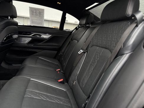 Used 2020 BMW M760i xDrive w/ Luxury Rear Seating Package image 13