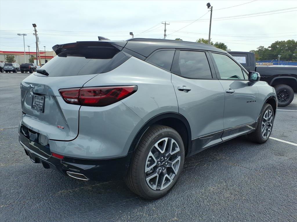 New 2026 Chevrolet Blazer RS w/ Driver Confidence II Package FWD image 3