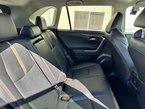 Used 2022 Toyota RAV4 Adventure image 25