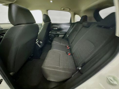 Used 2023 Honda HR-V LX image 26