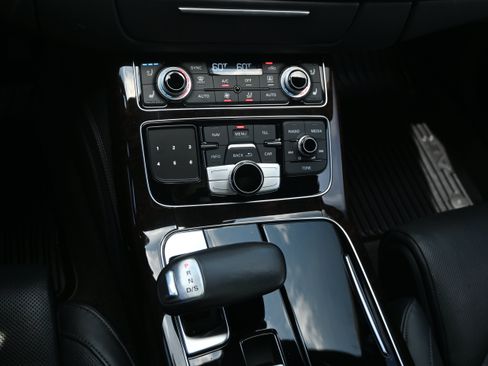 Used 2017 Audi A8 L 4.0T AWD/4WD image 16