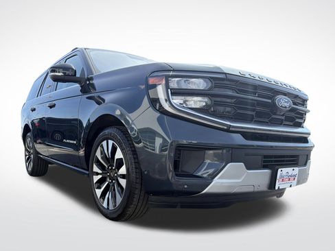 Certified 2025 Ford Expedition Platinum w/ Driver's Package AWD/4WD image 5