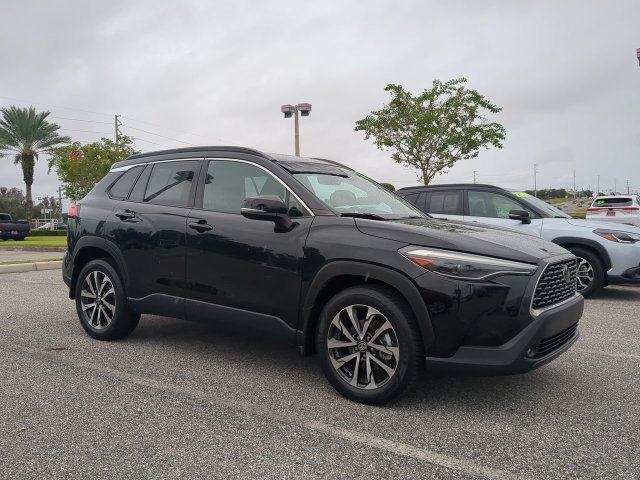 Certified 2023 Toyota Corolla Cross XLE w/ Convenience Package FWD image 2