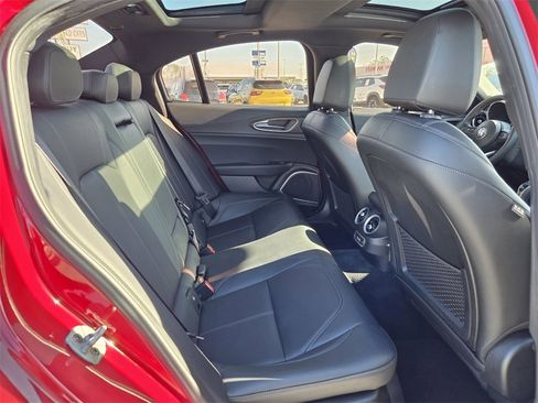 Used 2022 Alfa Romeo Giulia Ti image 18