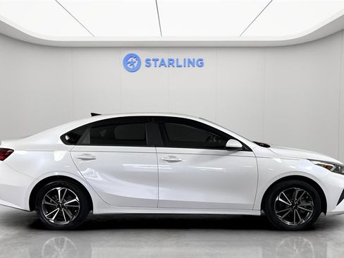 Used 2023 Kia Forte LXS image 11