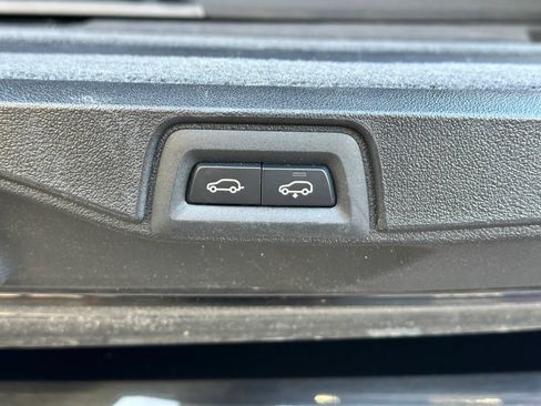 Used 2019 BMW X7 xDrive40i w/ Premium Package AWD/4WD image 34