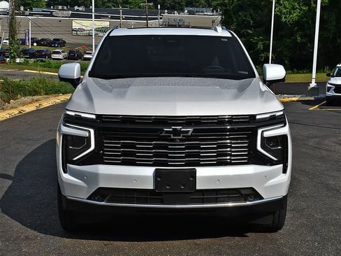 Used 2026 Chevrolet Tahoe High Country AWD/4WD image 5