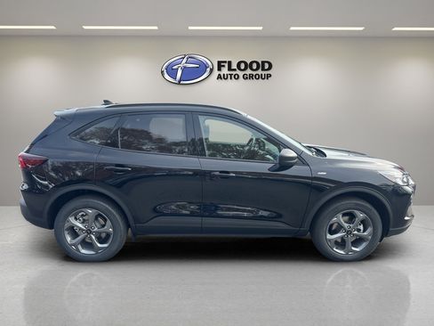 New 2026 Ford Escape ST-Line w/ Cold Weather Package image 4