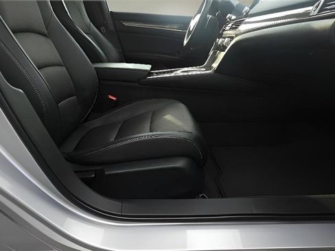 Used 2018 Honda Accord Sport image 31