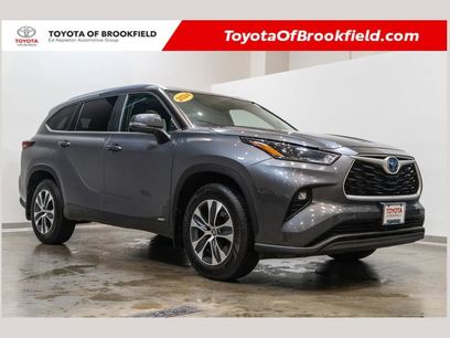 Used 2024 Toyota Highlander XLE