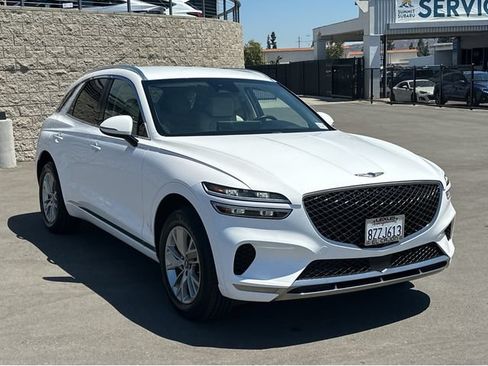 Used 2022 Genesis GV70 2.5T AWD/4WD image 2