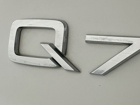 Used 2023 Audi Q7 3.0T Premium Plus image 11