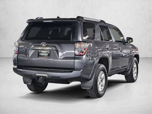 Used 2022 Toyota 4Runner SR5 image 5