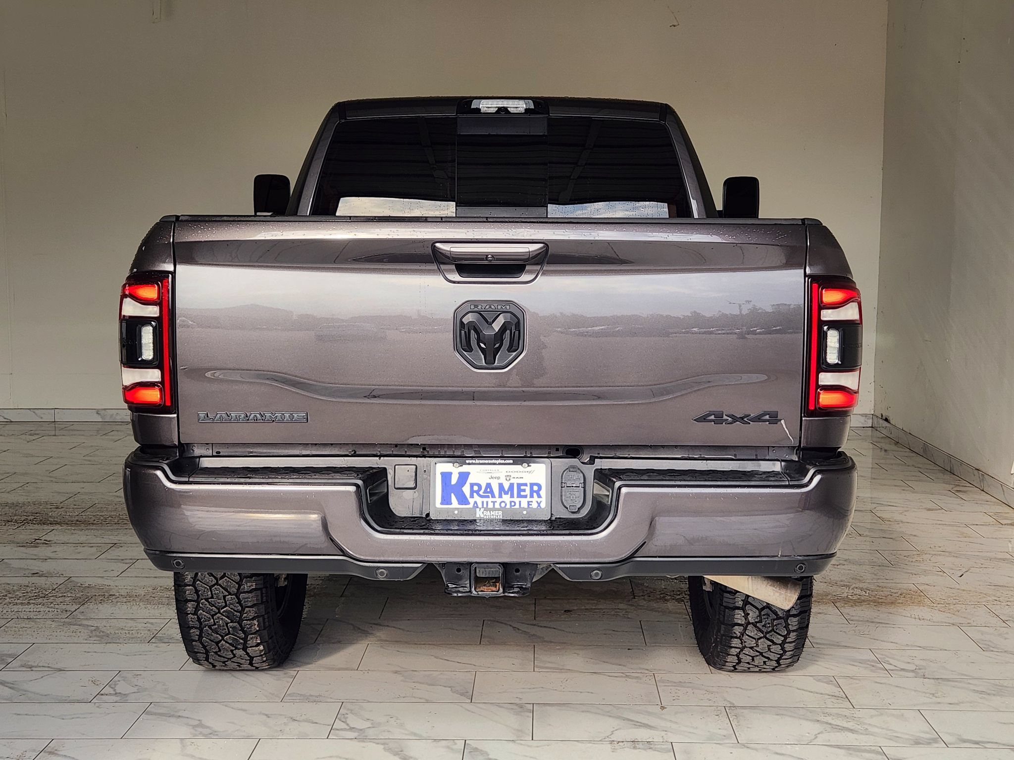 Used 2022 RAM 2500 Laramie w/ Night Edition AWD/4WD image 5