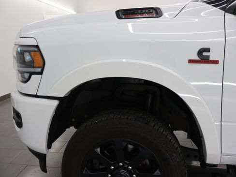 Used 2022 RAM 2500 Laramie w/ Night Edition AWD/4WD image 38