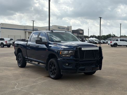 Used 2024 RAM 2500 Big Horn w/ Night Edition AWD/4WD image 7