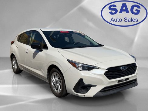 Used 2024 Subaru Impreza 2.0i AWD/4WD image 2