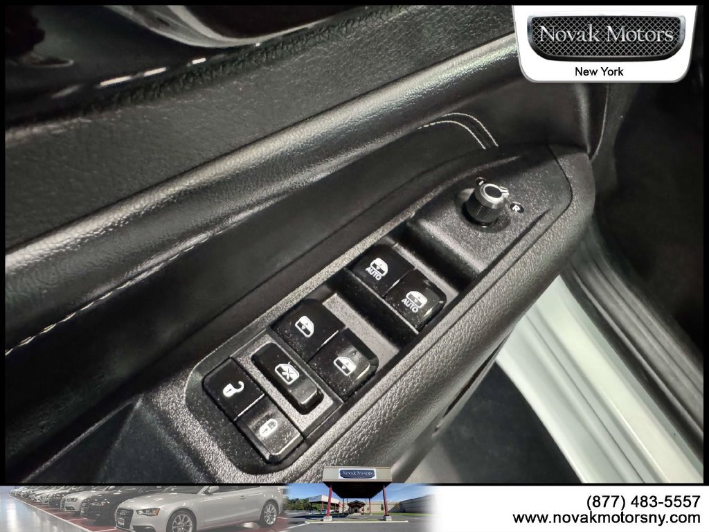 Used 2023 Jeep Compass High Altitude AWD/4WD image 20