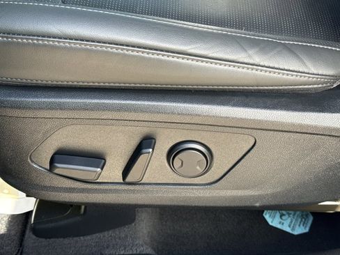 Used 2024 Kia Sorento SX image 19