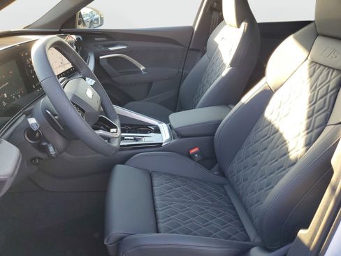 New 2025 Audi SQ5 Premium Plus image 18