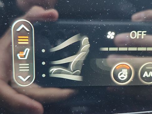 Used 2022 Genesis GV70 3.5T Sport w/ Sport Advanced Package image 25