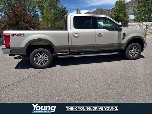 Used 2017 Ford F350 Lariat w/ Lariat Value Package AWD/4WD image 11