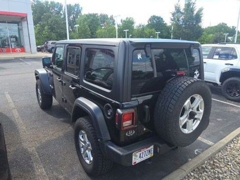 Used 2018 Jeep Wrangler Unlimited Sport S AWD/4WD image 15