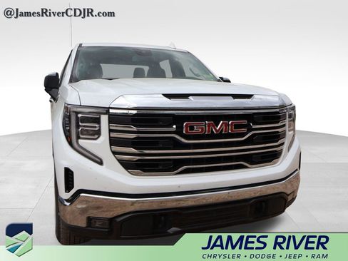 Used 2025 GMC Sierra 1500 SLT image 7