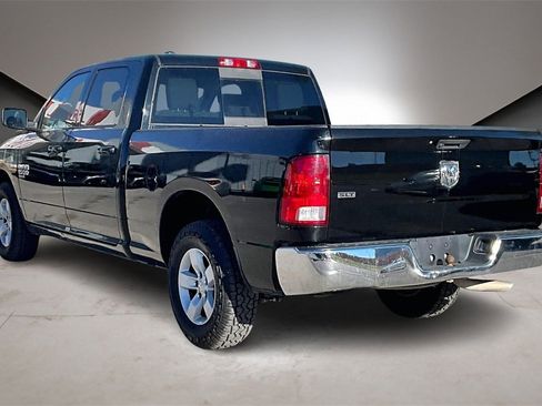 Used 2019 RAM 1500 Classic SLT image 4