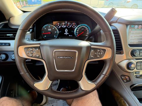 Used 2017 GMC Yukon Denali w/ Open Road Package AWD/4WD image 85