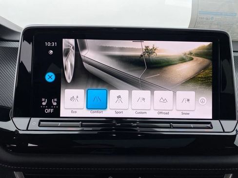 New 2025 Volkswagen Atlas Cross Sport SEL image 25