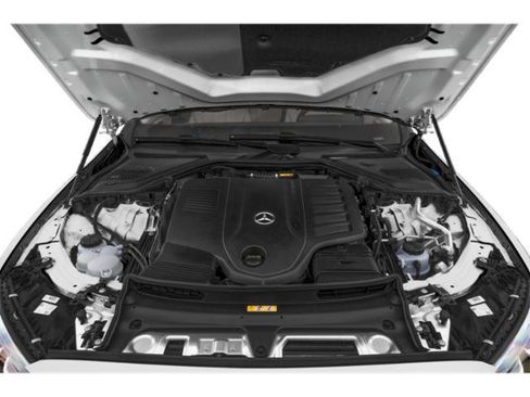 Used 2025 Mercedes-Benz E 450 4MATIC Sedan image 11