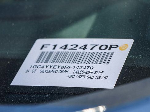 Used 2024 Chevrolet Silverado 2500 ZR2 w/ Technology Package image 25