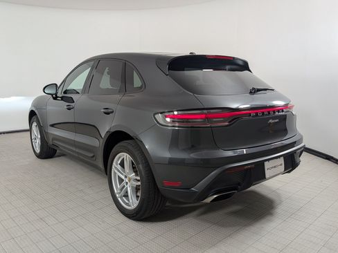 Used 2023 Porsche Macan AWD/4WD image 3