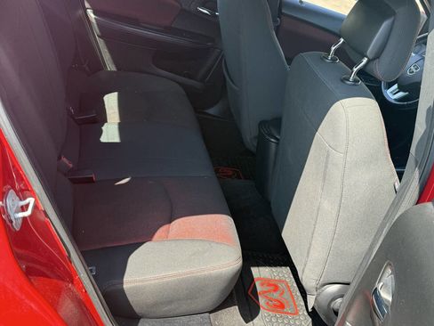 Used 2011 Dodge Avenger Heat image 19