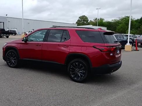 Used 2023 Chevrolet Traverse RS image 6