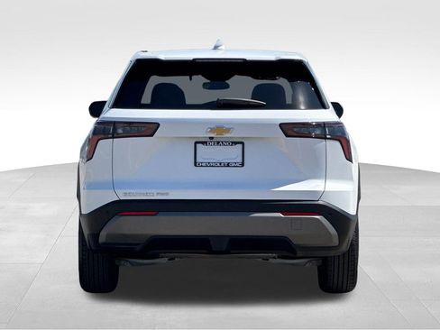 Used 2025 Chevrolet Equinox LT AWD/4WD image 4