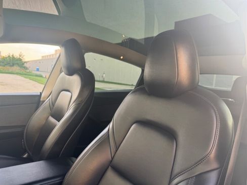 Used 2021 Tesla Model Y Long Range AWD/4WD image 20