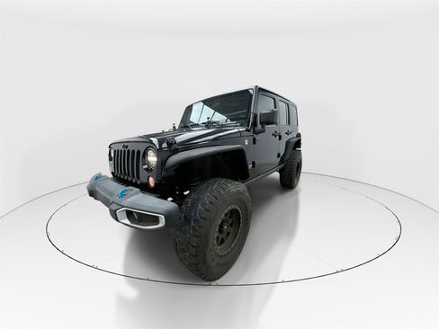 Used 2016 Jeep Wrangler Unlimited Sport w/ Connectivity Group image 4